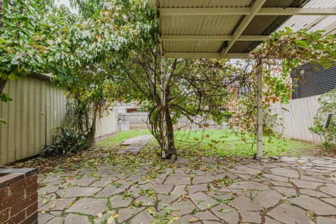 Palms By Yarraville With Large 2 Bed Home & Yard - Tourism Brisbane 0