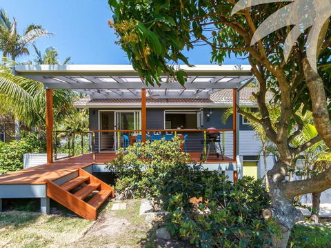 Palms House - Tourism Brisbane 0