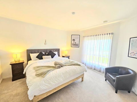 Panayil BeachHouse ! Stunning Ocean Views! - Tourism Brisbane 1