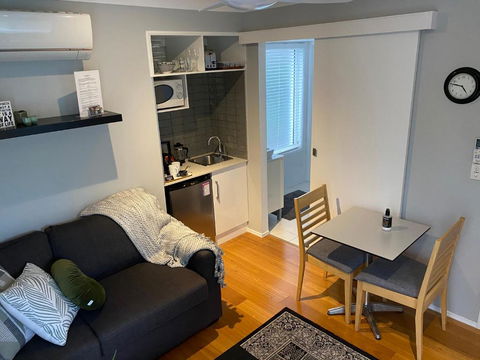 Paperbark Bed & Breakfast - Tourism Brisbane 0