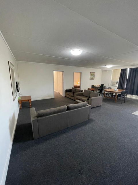 Parkside Inn Motel - Tourism Brisbane 2
