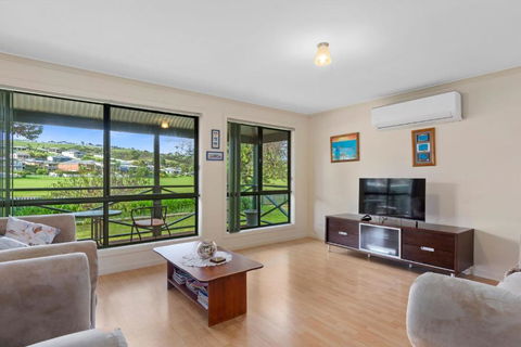 Pascalinga 38 Carrickalinga Road - Brisbane 4u 1