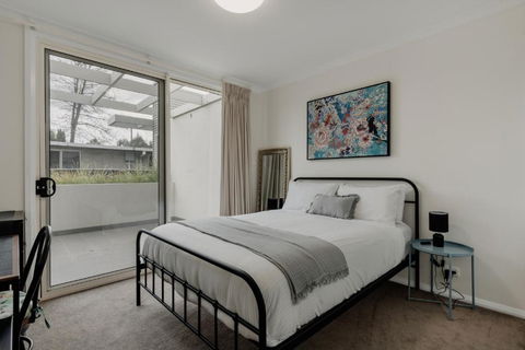 Peaceful 1-Bed Apartment Close To Lonsdale St - Tourism Brisbane 2