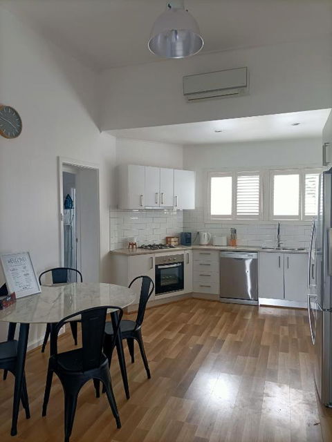 Peel Cottage - Brisbane Tourism 3