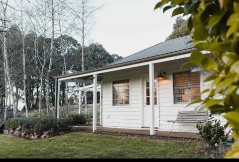 Peony Farm Pink Cottage - Brisbane Tourism 1