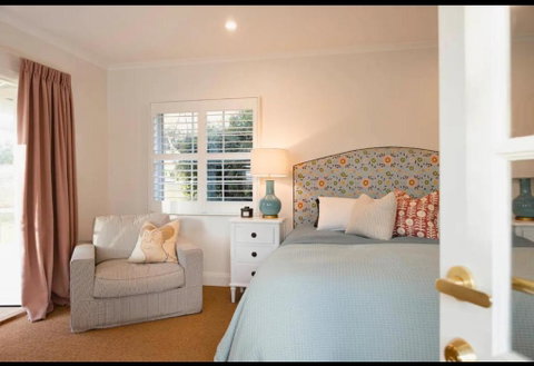 Peony Farm Pink Cottage - Brisbane Tourism 3