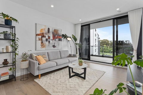 Perfect Location With 5 Star Amenities - Brisbane Tourism 0