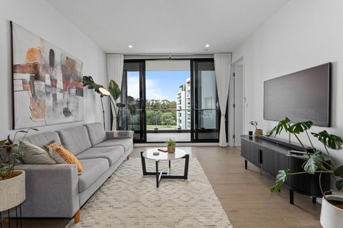 Perfect Location With 5 Star Amenities - Brisbane Tourism 1