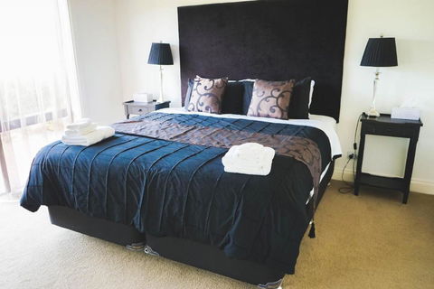 Petit Verdot Cottage - A Vineyard Retreat In Barossa Valley - Brisbane Tourism 3