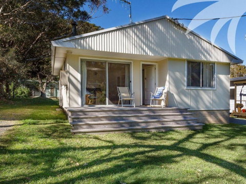 Pippis A Classic Beach House - Brisbane Tourism 0