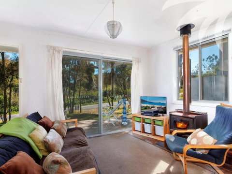 Pippis A Classic Beach House - Brisbane Tourism 3