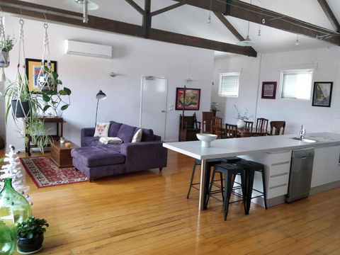 Pips On Mitchell - Beautiful Historic Apartment - Brisbane Tourism 2