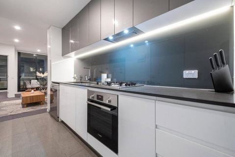 Pleasant &bright 2br2ba Apt Footscray Pool - Brisbane Tourism 3