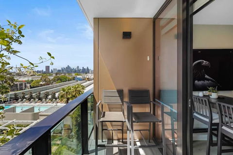 PM Residences - Modern Luxury 2BR Apt W Parking - Tourism Brisbane 3