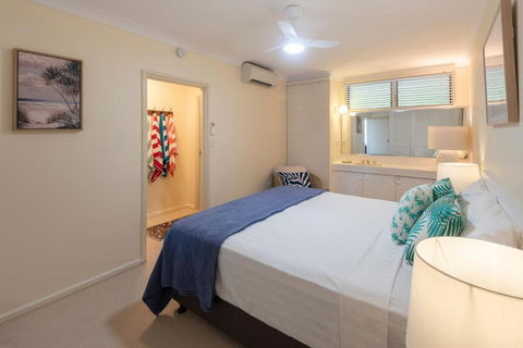 Poinciana 109 & Buggy Hamilton Island - Tourism Brisbane 1