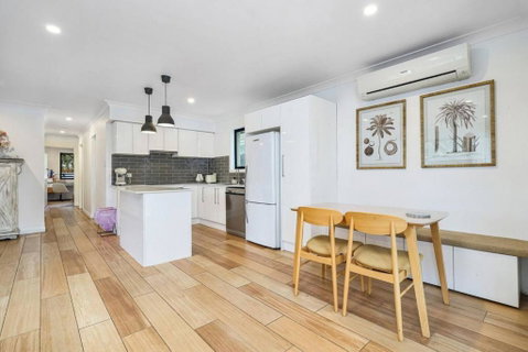 Pool House Hideaway - Brisbane Tourism 3