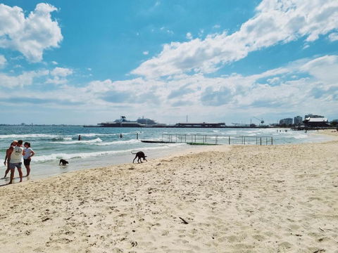 Port Melbourne Dog Beach Stays - Brisbane 4u 2