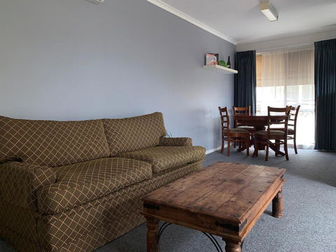 Portarlington Holiday Apartment - Tourism Brisbane 3