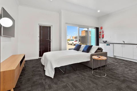 Port Lincoln Shark Apartment 4 - Tourism Brisbane 3