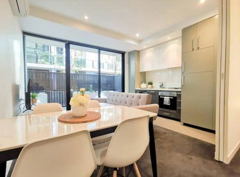 PR126-1 BR Comfy Stay Next To Station With FREE Parking - Tourism Brisbane 2