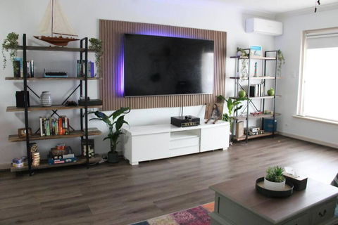 Raeside Home - Tourism Brisbane 0