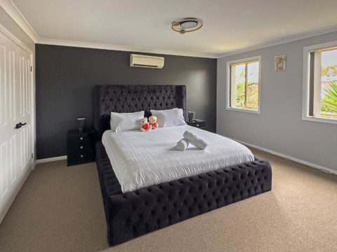Prestons Dream Holiday 4 Bedroom - Tourism Brisbane 0