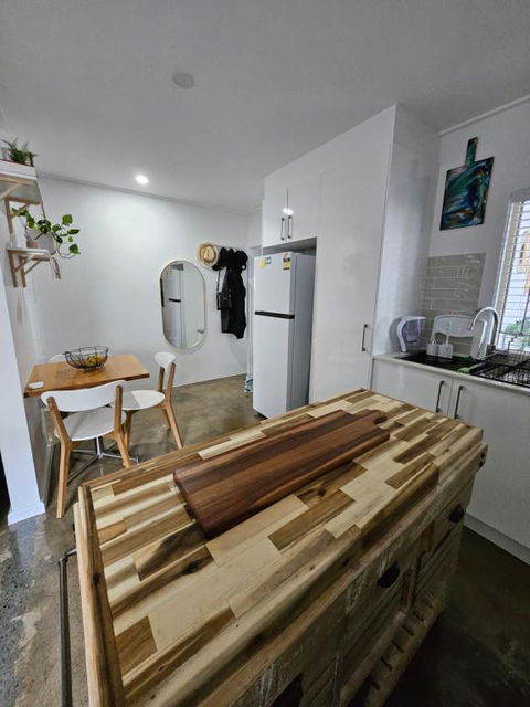 Prime Location: Just Steps Away From Oxford Street - Brisbane Tourism 2