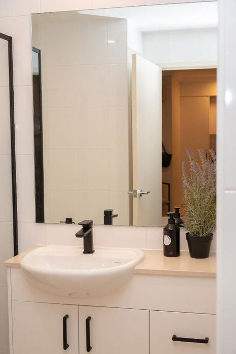 PRIME SPOT: Modern Studio+Balcony Darling Harbour - Brisbane 4u 3