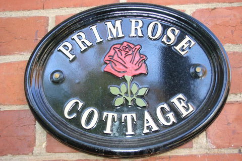 Primrose Cottage - Tourism Brisbane 0