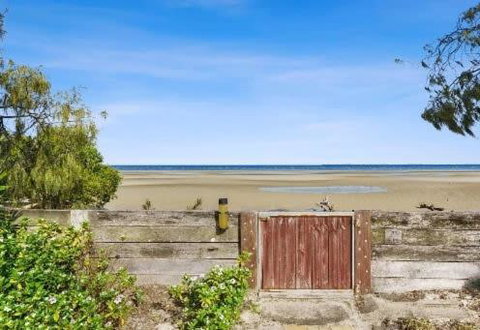 Private Beach House For Your Perfect Family Holiday - Brisbane Tourism 1