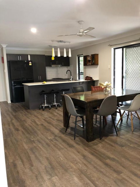 Private Bedroom Getaway - Brisbane Tourism 0