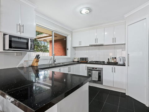 PRIVATE ROOM 4 And PRIVATE ROOM 5 Beside Monash University In Clayton - Tourism Brisbane 3