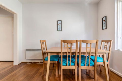 Quaint & Homey Ripponlea Flat - Tourism Brisbane 3
