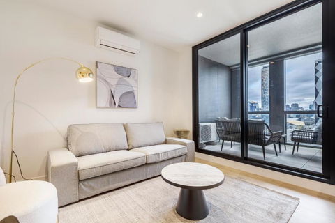 Quaint Stylish Hideout In Trendy South Melbourne - Brisbane 4u 0