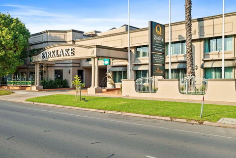 Quality Hotel Parklake Shepparton - Tourism Brisbane 1