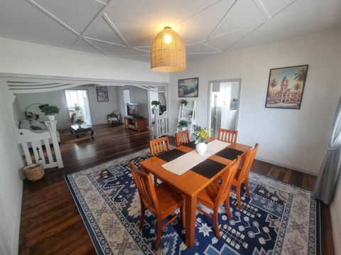 Queensland Charm In Maryborough - Tourism Brisbane 1