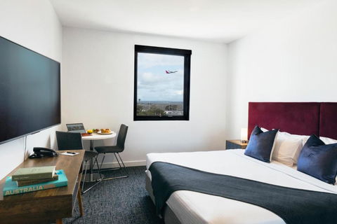 Quest Mascot - Brisbane Tourism 0