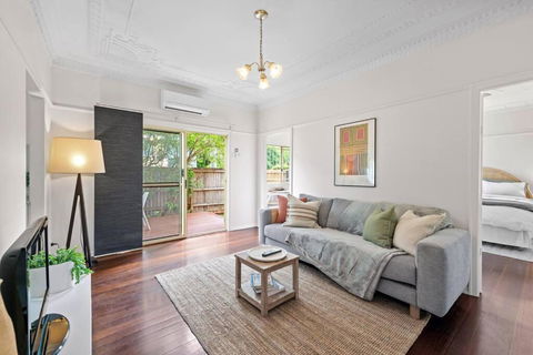 Quiet & Bright Art Deco Apartment By New Farm Park - Brisbane Tourism 0