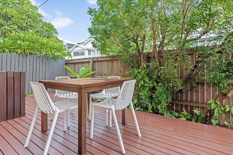 Quiet & Bright Art Deco Apartment By New Farm Park - Brisbane Tourism 1