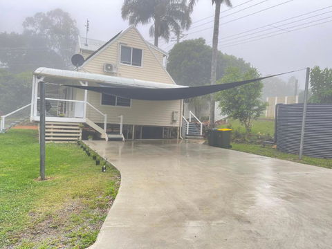 Quiet, Cozy And Calm 3 Bedroom House. - Tourism Brisbane 3