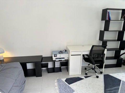 Quiet, Private Studio 1 Double Bed And Extra Matress - Tourism Brisbane 2