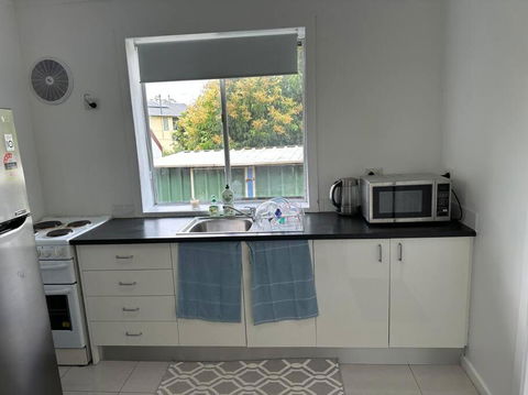 Quiet, Private Studio 1 Double Bed And Extra Matress - Tourism Brisbane 3