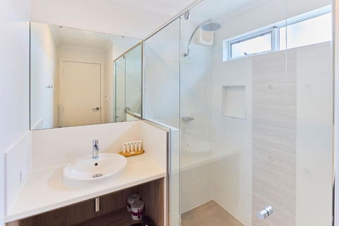 RAC Esperance Holiday Park - Brisbane 4u 3