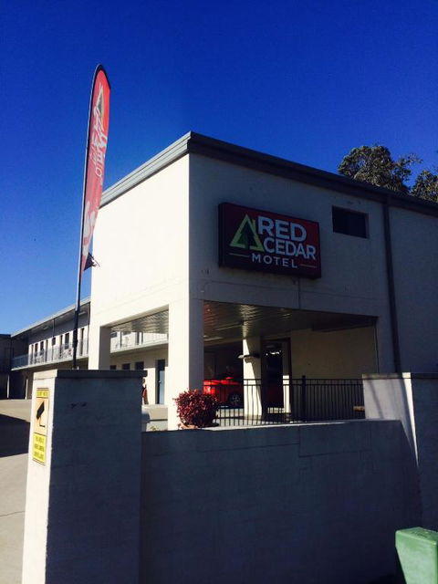 Red Cedar Motel - Tourism Brisbane 0