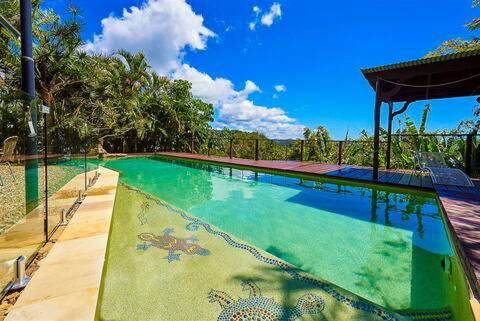 Private Access Retreat 1 Queen Bedroom W Stunning Pool And Ocean Views - Tourism Brisbane 1