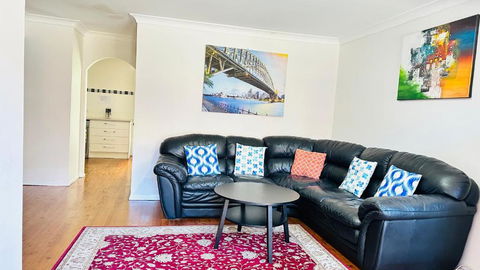 Quiet Family Townhouse In Wollongong CBD - Tourism Brisbane 0