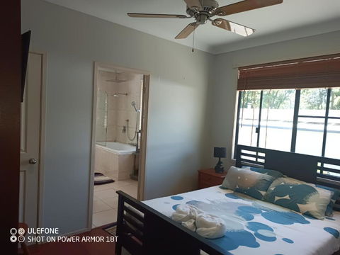 Quand0ng Valley Inn - The Hidden Waterfall Family Retreat - Tourism Brisbane 1