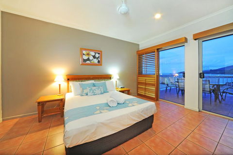 At Boathaven Bay Holiday Apartments - Brisbane Tourism 2