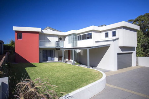Atlantas, Mollymook Beach - Brisbane Tourism 1