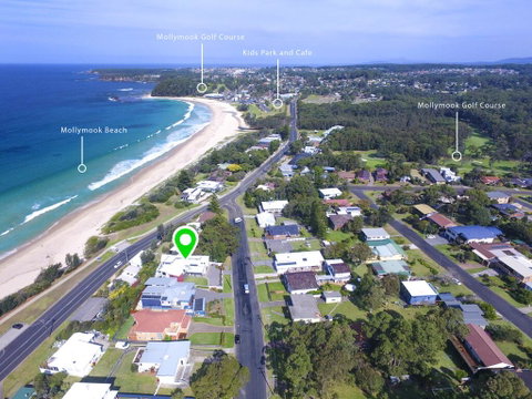 Atlantas, Mollymook Beach - Brisbane Tourism 3